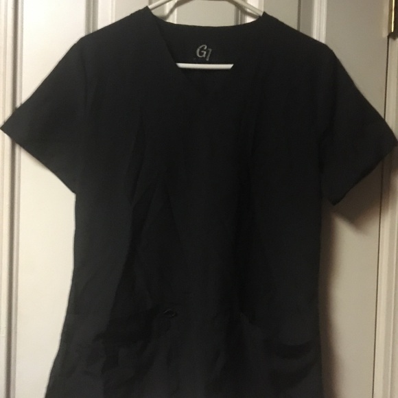 GT Performance 
Women’s 
Black 
Scrub Top 
With Pockets
Medium - Picture 5 of 9